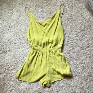 Fabrik; size medium; yellow/green romper